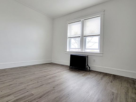 4th image of 401 Walker St APT 9