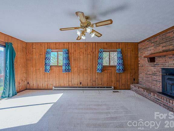 4th image of 42 Camelfield Rd