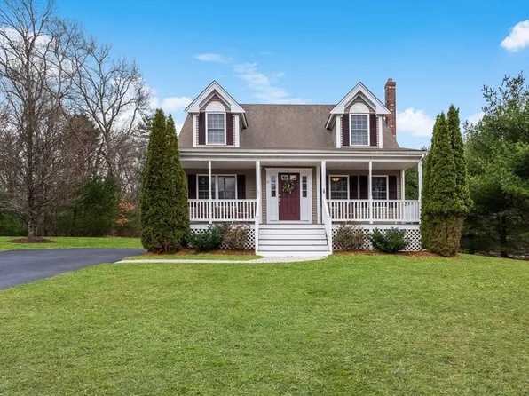 11 Arabian Dr, Taunton, MA 02780