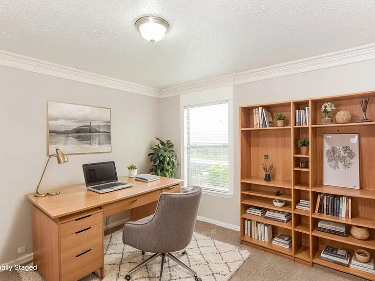 7027 Glenshire Dr — Photo 16