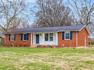404 Nokes Ct, Hendersonville, TN 37075