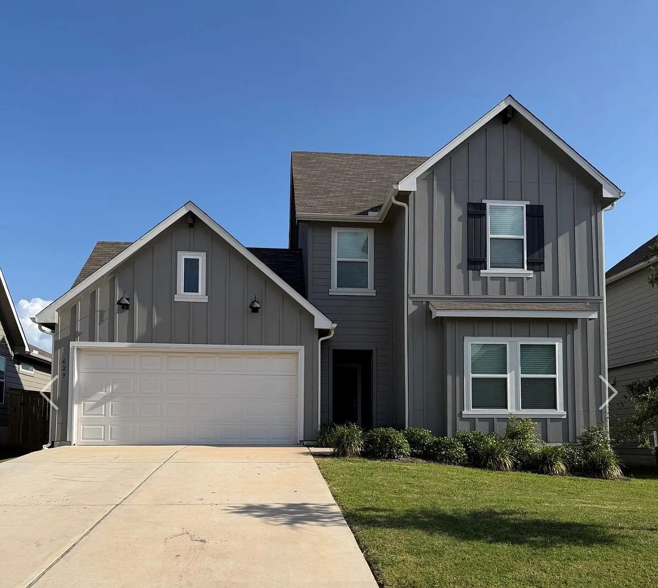 4 bed, 3.0 bath, 2164 sqft, $2,100 — Photo 1