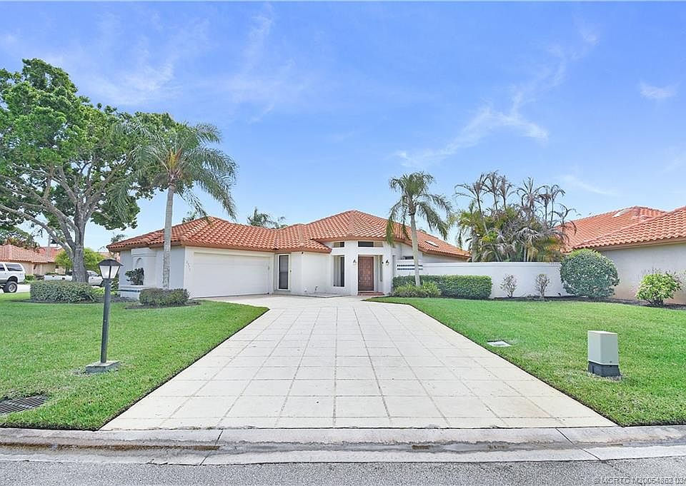 1st image of 2975 SW Mariposa Cir