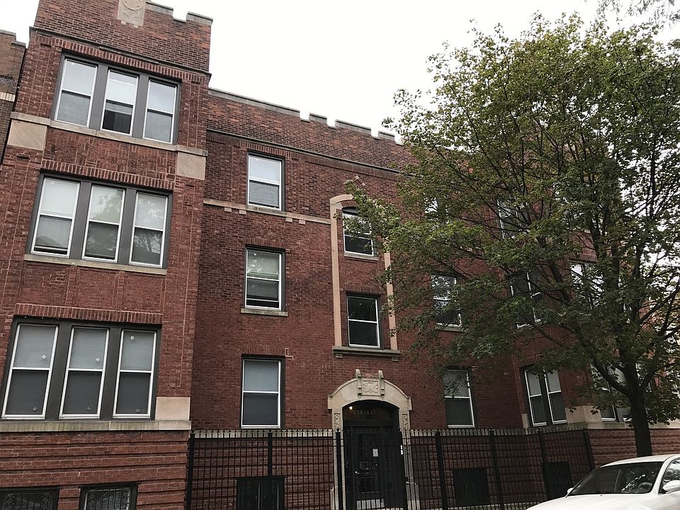1st image of 635 E 50th Pl APT 2