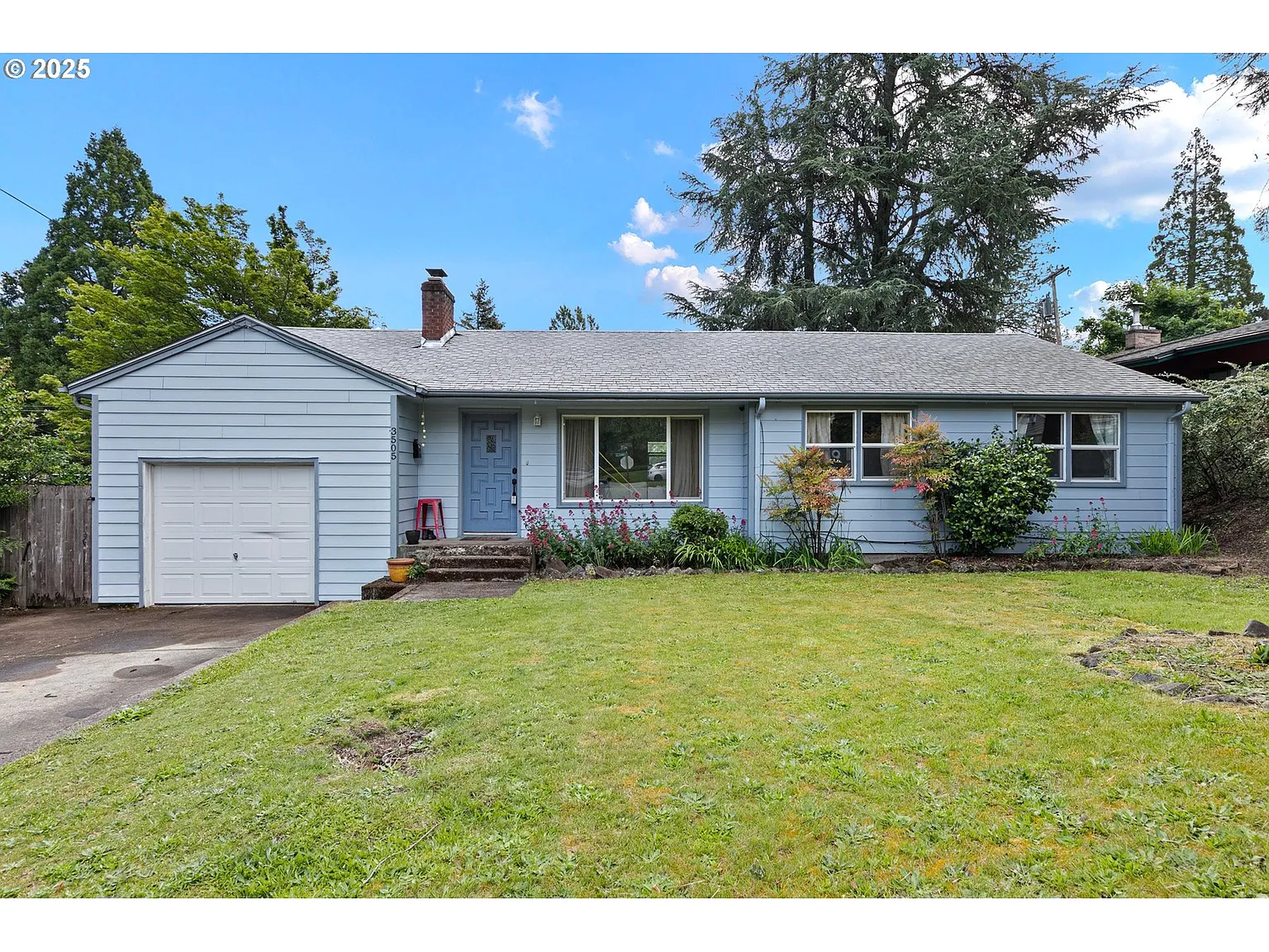 3505 Donald St photo 1