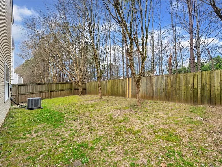 225 Osmanthus Way — Photo 28