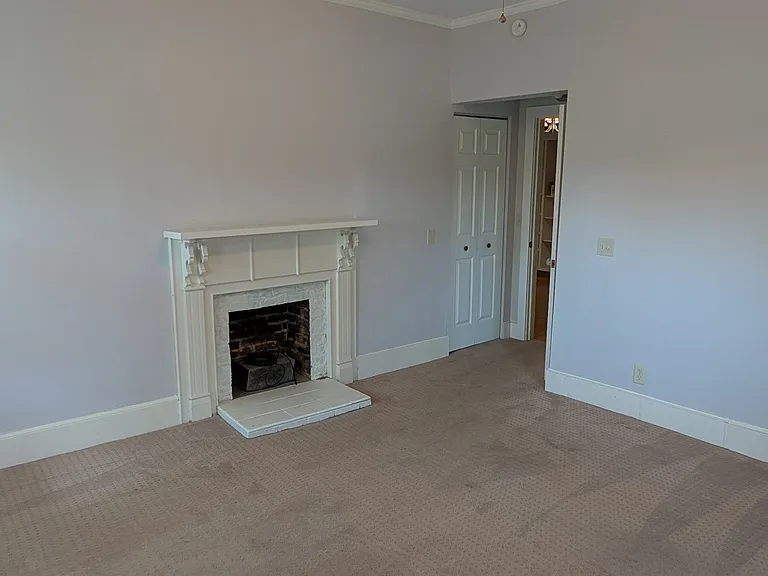 284 Clover Ave — Photo 6
