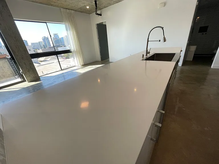Contour Lofts — Photo 9