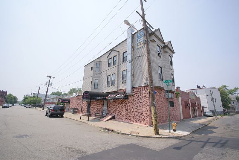 1st image of 386 Park Ave