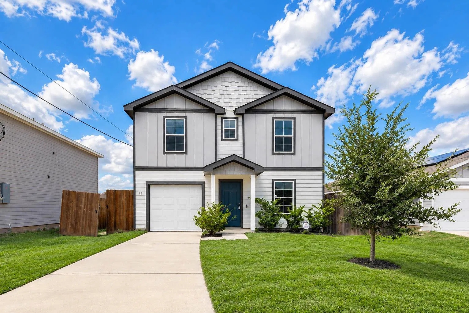 4 bed, 2.5 bath, 1916 sqft, $1,700 — Photo 1