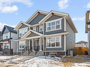 966 NE Mahogany Blvd SE, Calgary, AB T3M 2X3