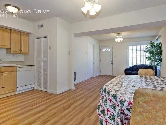 5th image of 3622 Long Dr