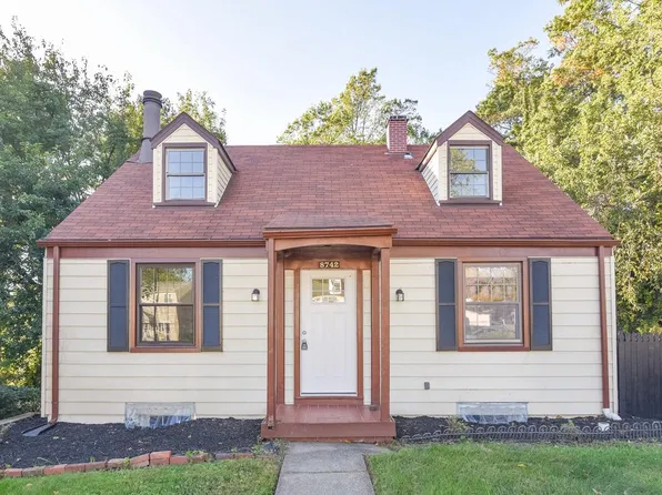 8742 Lackawanna Ave, Parkville, MD 21234