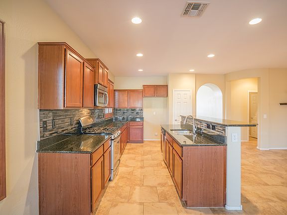 2nd image of 25976 W Runion Dr