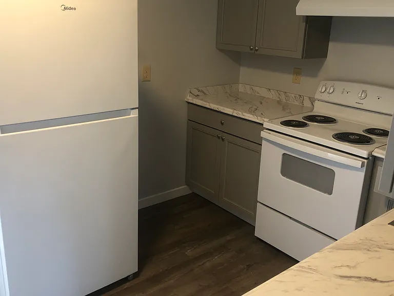 395 W Fulton St #D — Photo 4