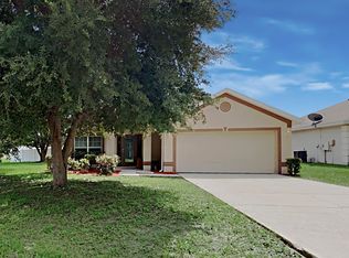 30 Herring Ct, Poinciana, FL 34759