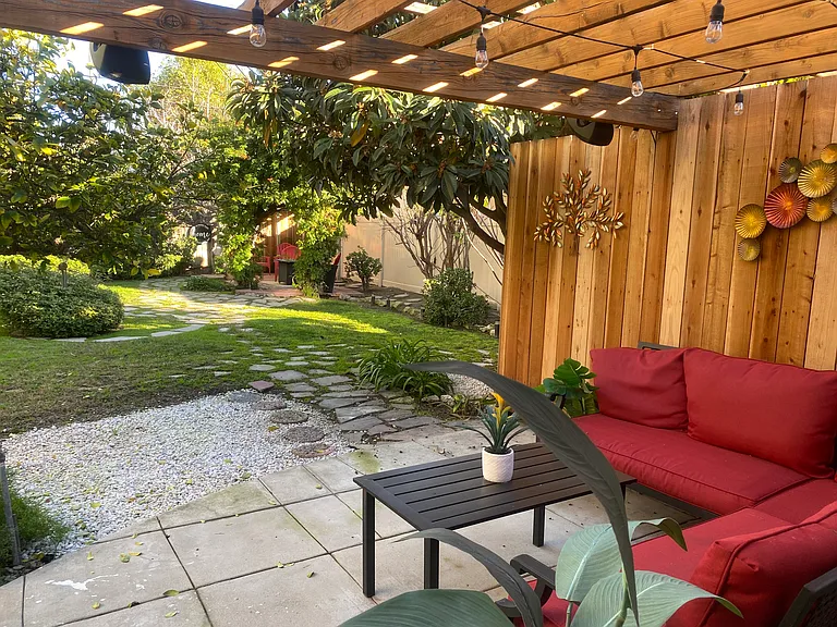 5944 Irvine Ave — Photo 14