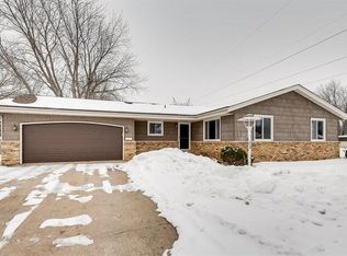 1027 Madison St S, Shakopee, MN 55379