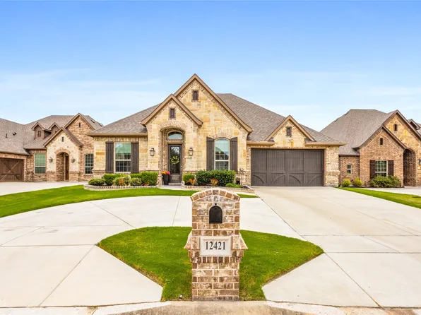 12421 Eagle Narrows Dr, Fort Worth, TX 76179