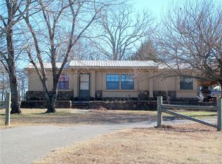 97903 Highway 82, Vian, OK 74962