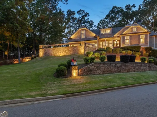 710 Night Fire Dr, Dawsonville, GA 30534