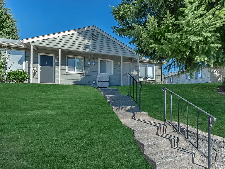Apartment Living with Scenic Greenery at Viewcrest Village in Bremerton