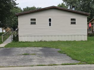 4502 Country Ln, Poplar Grove, IL 61065