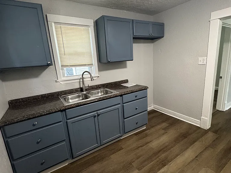4141 Virginia Ave — Photo 7