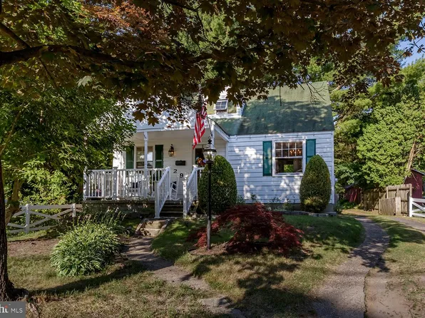 129 S Main St, Medford, NJ 08055