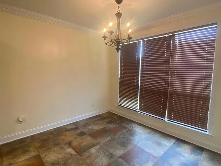 17025 Glenwood Springs Dr — Photo 4