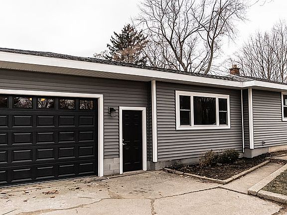 2nd image of 4637 Dorothy St
