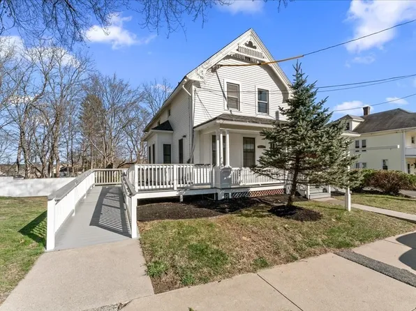 29 Orchard St, Southbridge, MA 01550