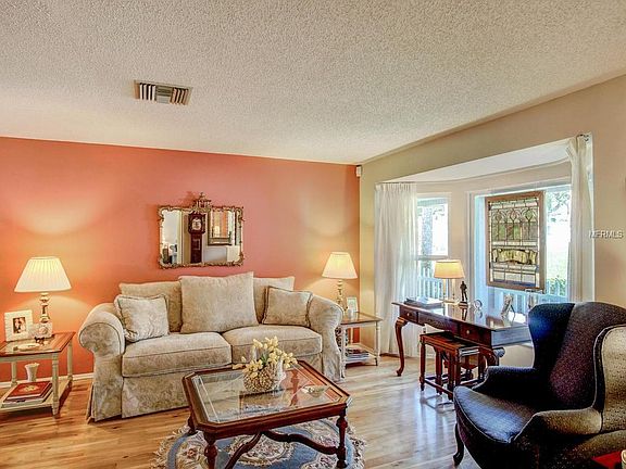 4th image of 1701 Highland Club Ln