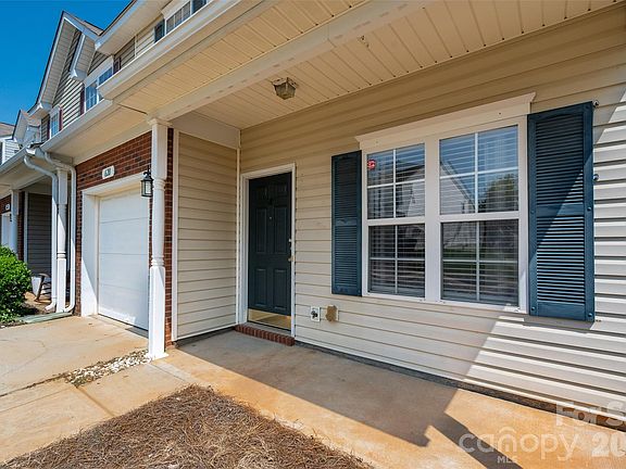 5th image of 620 Fountain Ct