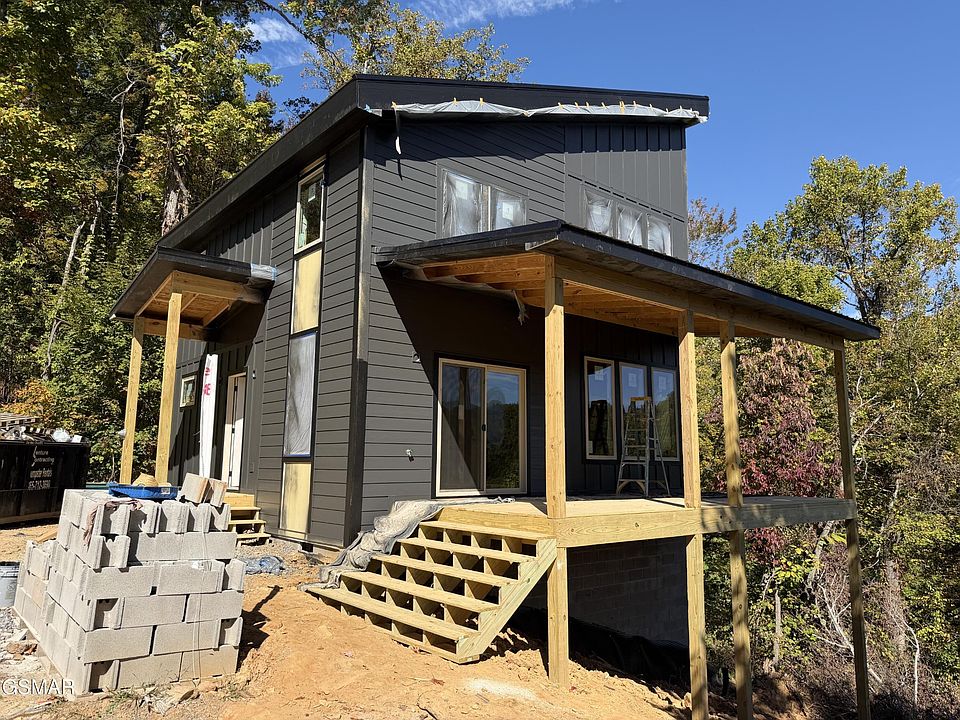 1st image of 916 Smoky Ct Lot 14