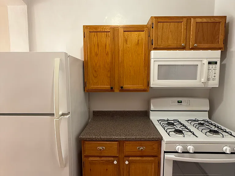 4937 N Whipple St #1E — Photo 5
