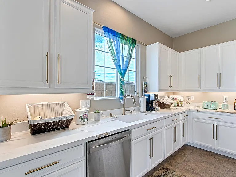 10930 Krista Leigh Ave — Photo 30