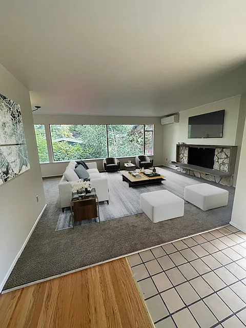 2 bed, 900 sqft, $2,300 — Photo 1