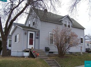 902 Adams Ave, Eveleth, MN 55734