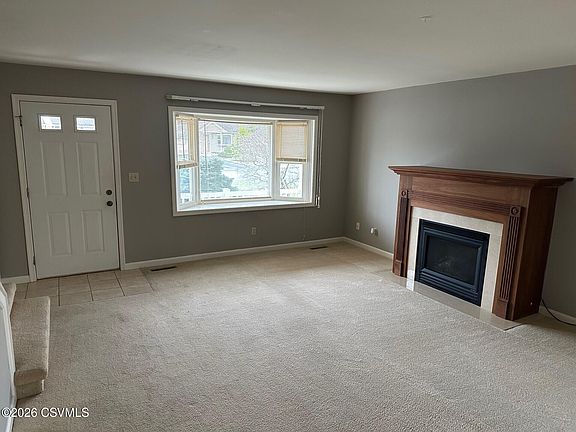 3rd image of 312 Birchtree Ln