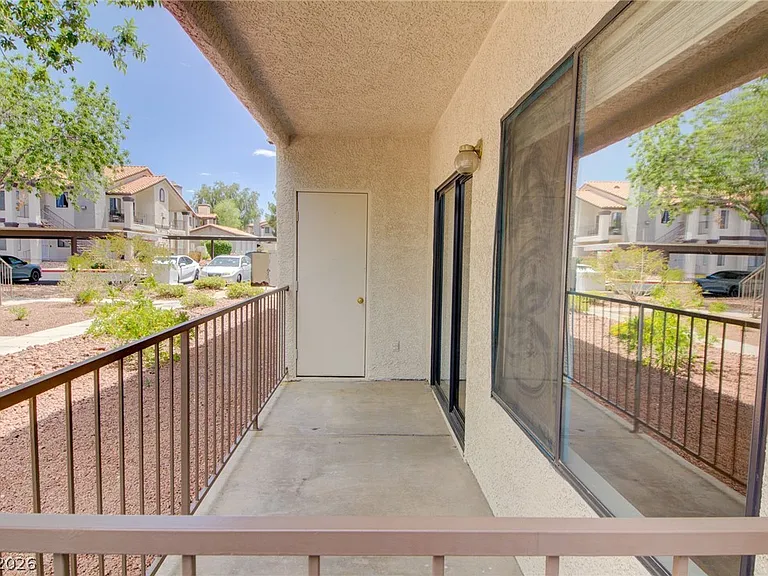 1575 W Warm Springs Rd #614 — Photo 13