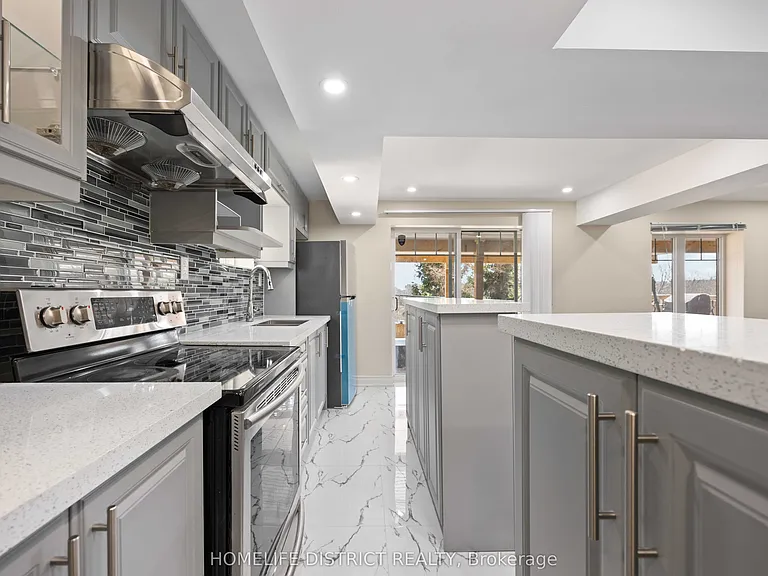7 Mosely Cres — Photo 17
