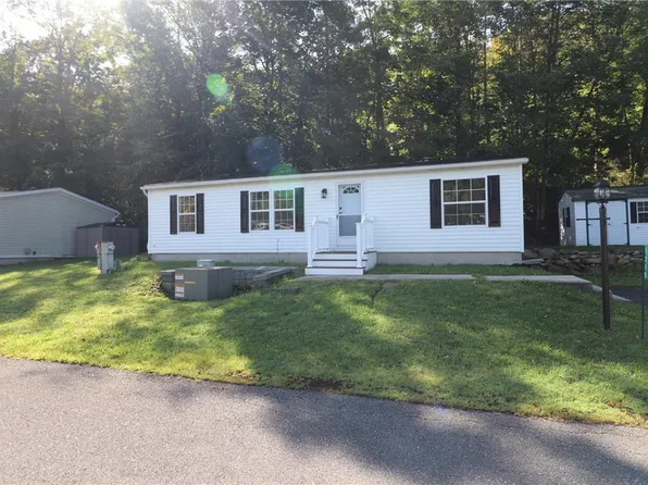 1215 Blue St, Saylorsburg, PA 18353