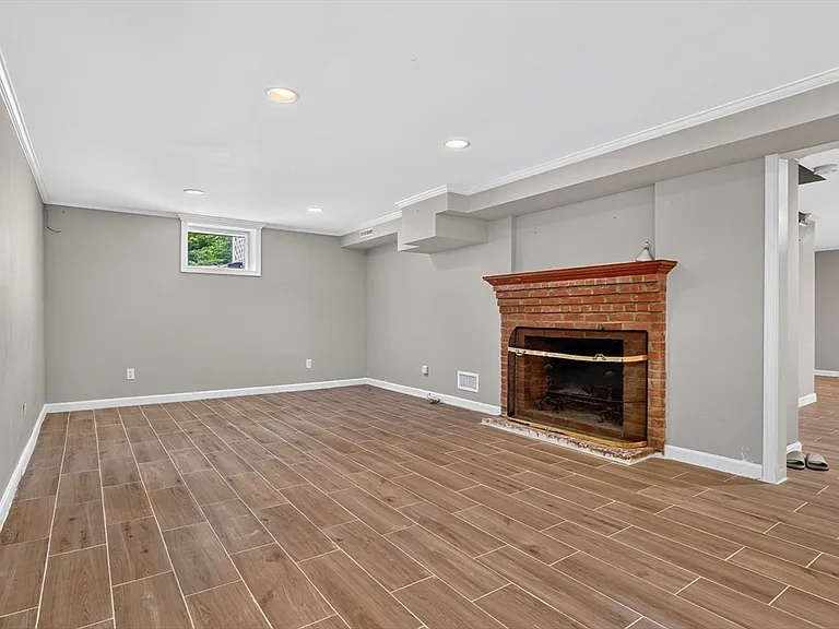 131 Montvale Rd — Photo 36