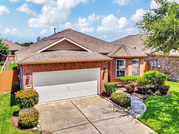 5th image of 716 Cortona Ct