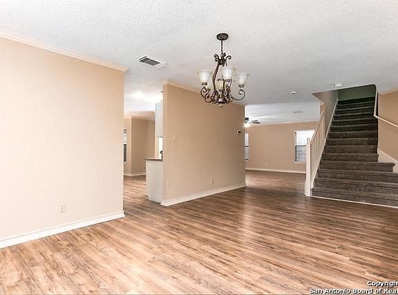 4th image of 8118 Cantura Mls