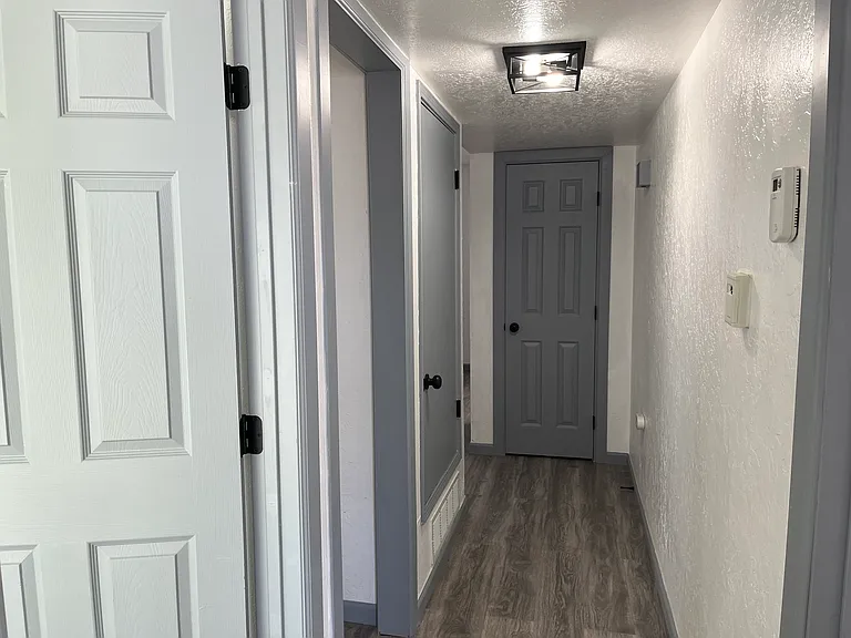 Fully Updated 2 Bedroom End Unit in Rio Rancho — Photo 12