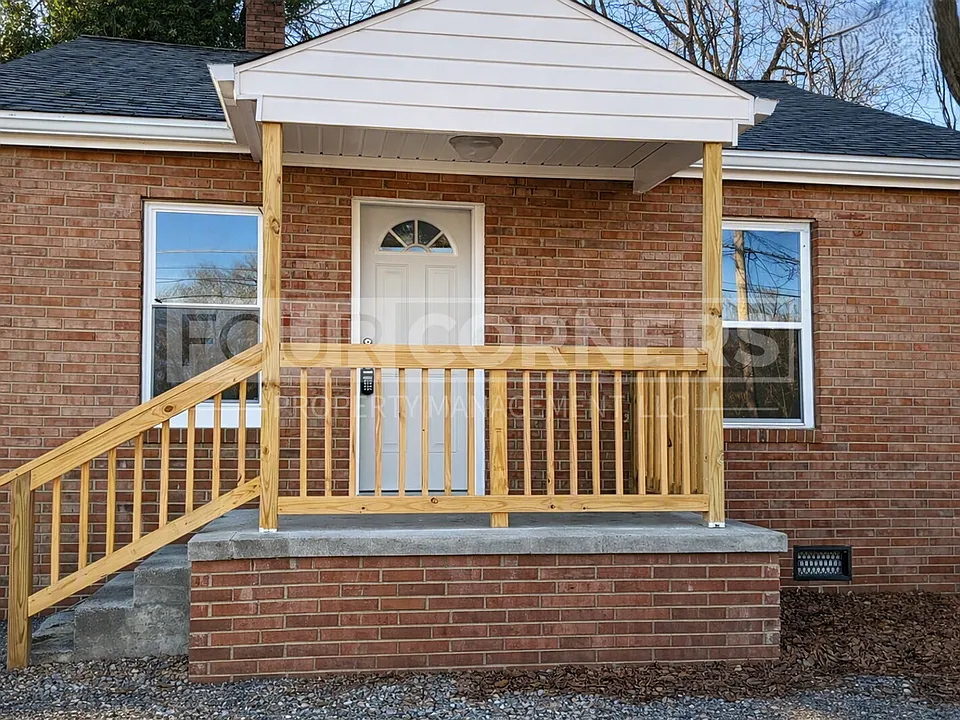 408 Meredith St