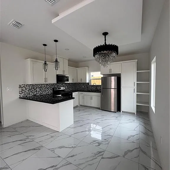 2605 W Bliss St #2 — Photo 4