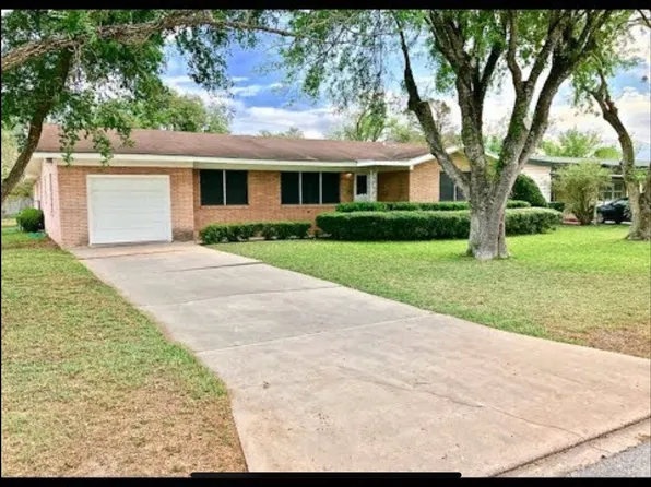 1135 Parkwood Pl, Brownsville, TX 78520